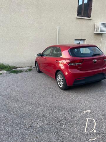 Mireval : un appartement deux pièces entièrement rénové en 2025 avec deux places de parking.