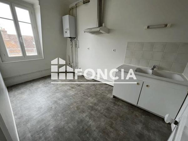 Location Appartement 3 pièces 68.6 m² - 12-14 GANDE RUE MAURICE VIOLLETTE Dreux 28109