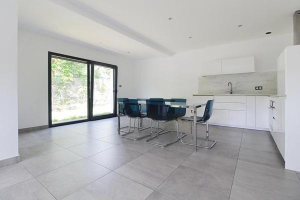 Maison contemporaine de 2017, de plain pied