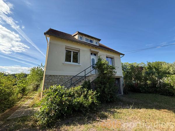 Vente
                Maison150,42 m² - 8 Pièces -
                    SAINT AMAND MONTROND (18200)