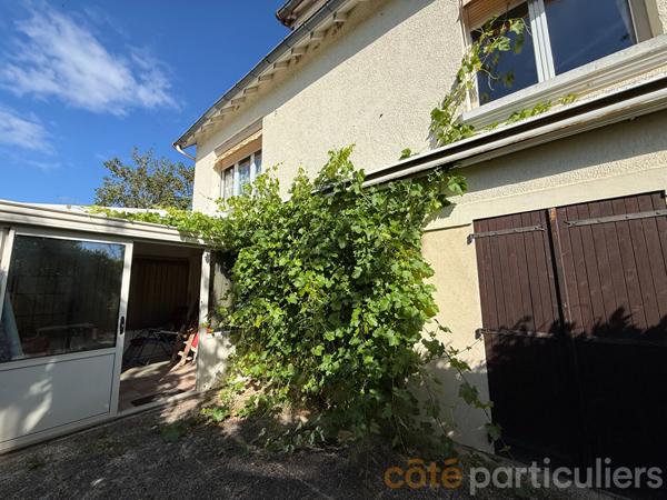 Vente
                Maison150,42 m² - 8 Pièces -
                    SAINT AMAND MONTROND (18200)