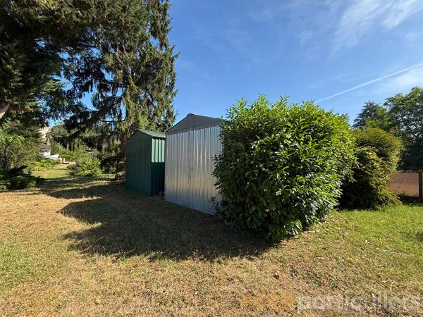 Vente
                Maison150,42 m² - 8 Pièces -
                    SAINT AMAND MONTROND (18200)