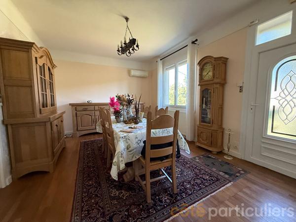 Vente
                Maison150,42 m² - 8 Pièces -
                    SAINT AMAND MONTROND (18200)
