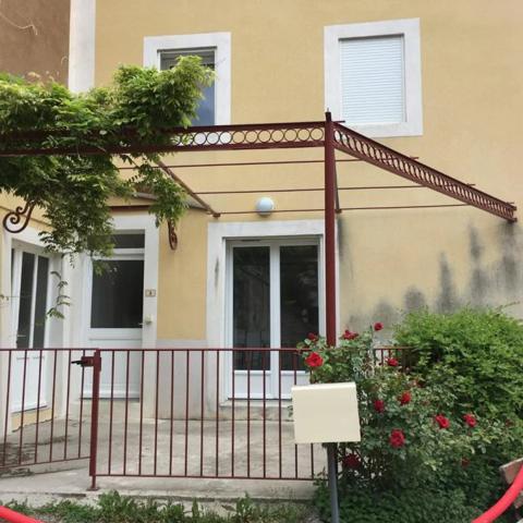 Maison à louer à Aurel (26340)
