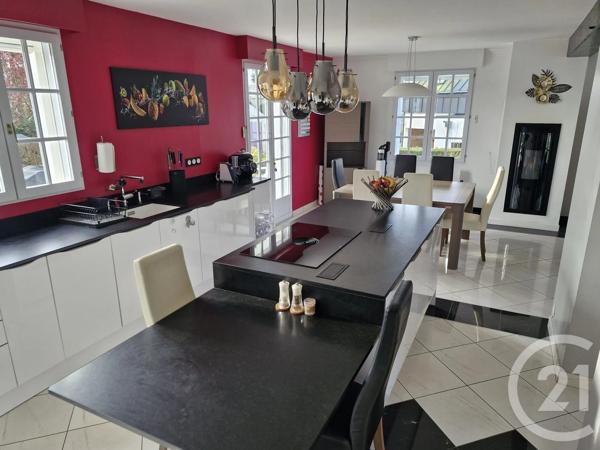 Maison à vendre  8 pièces - 200 m 2   LA BAULE ESCOUBLAC  - 44