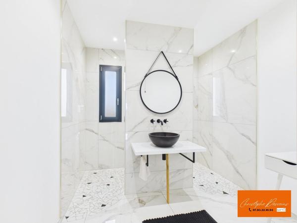 Maison contemporaine de 2021 – Quartier calme et recherché à Mayenne