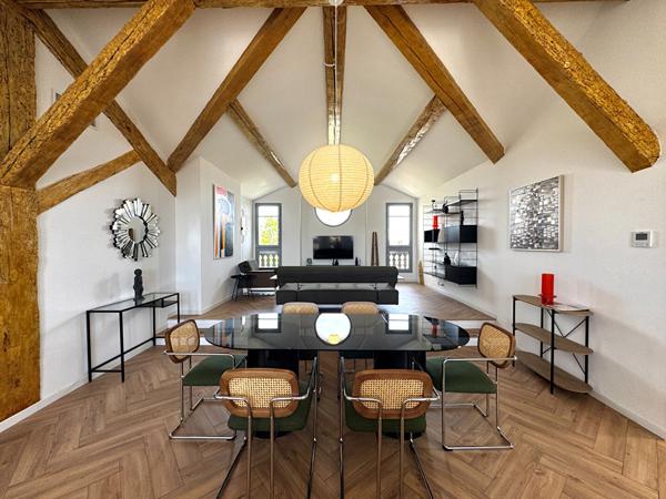 Appartement de prestige 144 m² , Immeuble historique , Centre-ville de Nîmes Nimes