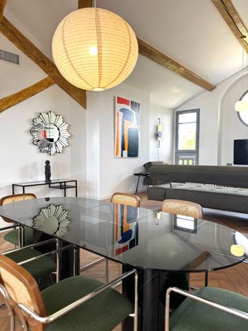 Appartement de prestige 144 m² , Immeuble historique , Centre-ville de Nîmes Nimes