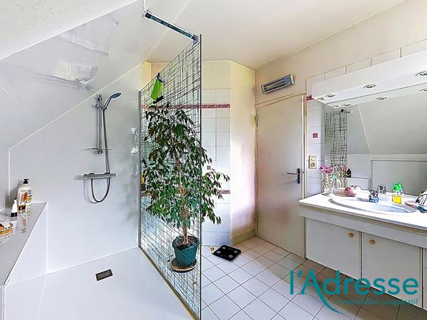 Maison de 4 chambres + vie de plain pied 167.7m2