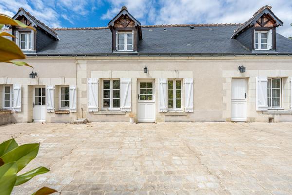 Belle longère nichée au coeur d’un hameau paisible