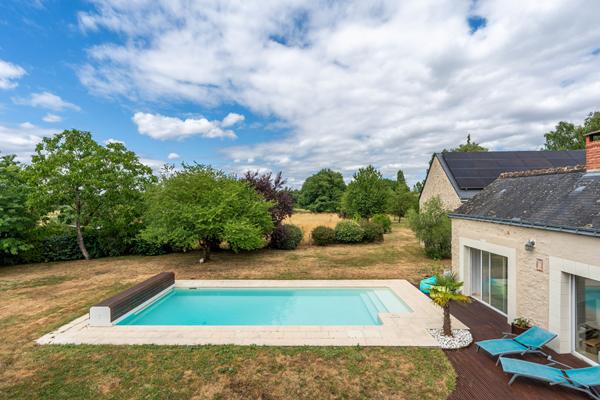 Belle longère nichée au coeur d’un hameau paisible
