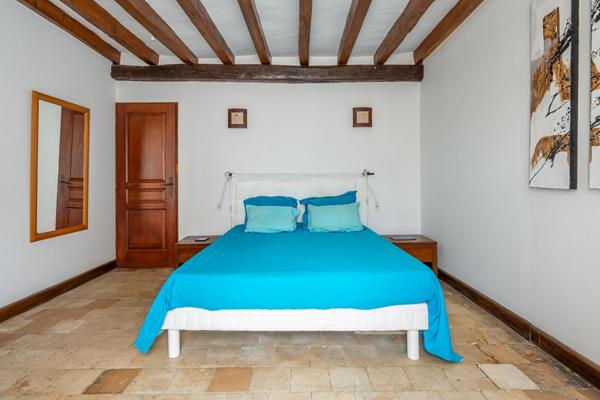 Belle longère nichée au coeur d’un hameau paisible