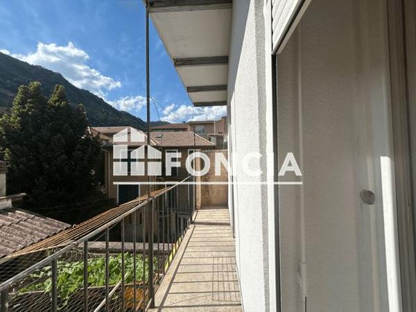 Location Appartement 2 pièces 40 m² - 2EME ETAGE DROIT Digne-les-bains 04000