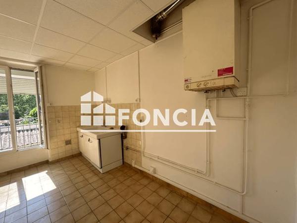 Location Appartement 2 pièces 40 m² - 2EME ETAGE DROIT Digne-les-bains 04000
