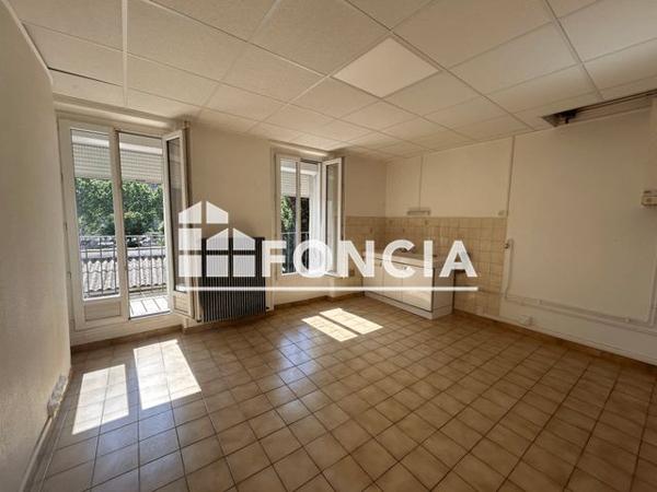 Location Appartement 2 pièces 40 m² - 2EME ETAGE DROIT Digne-les-bains 04000