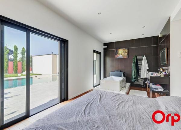 Maison à vendre    4 pièces • 171,68 m2 Genas