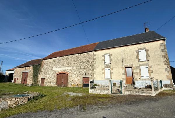 EN EXCLUSIVITE ! Corps de ferme avec maison d'habitation de 89m² sur terrain de 2hectares 2188m² 138 500 €