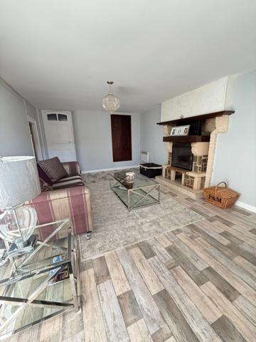 EN EXCLUSIVITE ! Corps de ferme avec maison d'habitation de 89m² sur terrain de 2hectares 2188m² 138 500 €