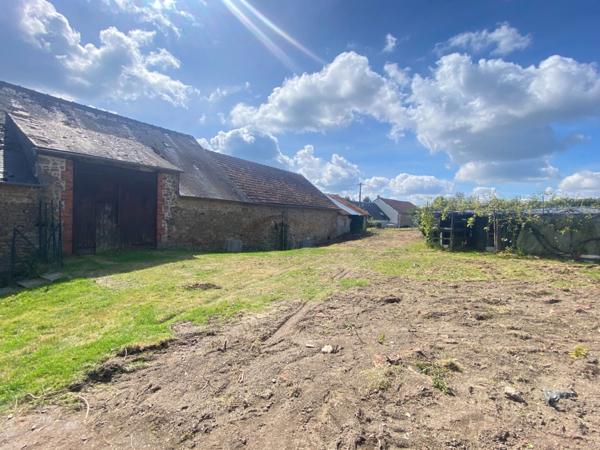 EN EXCLUSIVITE ! Corps de ferme avec maison d'habitation de 89m² sur terrain de 2hectares 2188m² 138 500 €