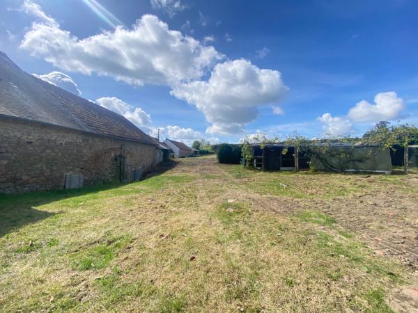 EN EXCLUSIVITE ! Corps de ferme avec maison d'habitation de 89m² sur terrain de 2hectares 2188m² 138 500 €