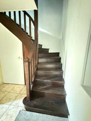 EN EXCLUSIVITE ! Corps de ferme avec maison d'habitation de 89m² sur terrain de 2hectares 2188m² 138 500 €