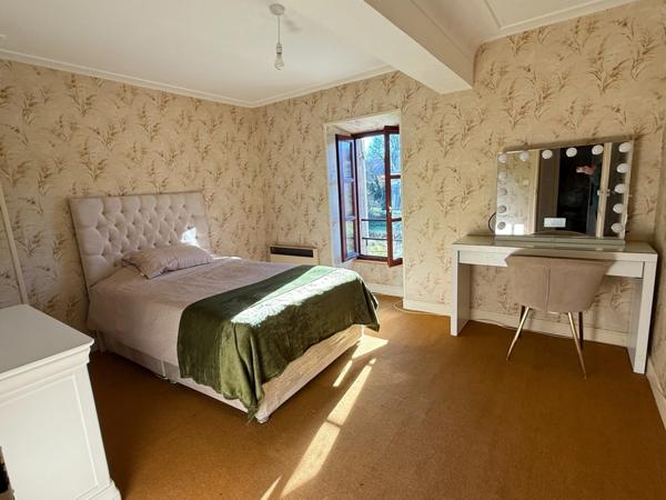 EN EXCLUSIVITE ! Corps de ferme avec maison d'habitation de 89m² sur terrain de 2hectares 2188m² 138 500 €