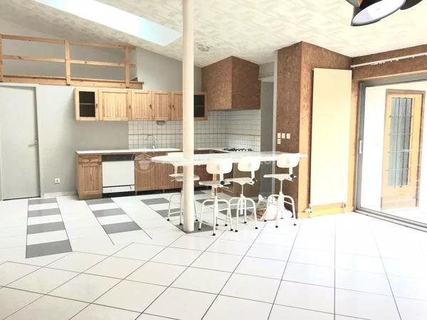 Vente                                                      Maison
                        
                                         141 m2                     à Brassac-les-Mines
