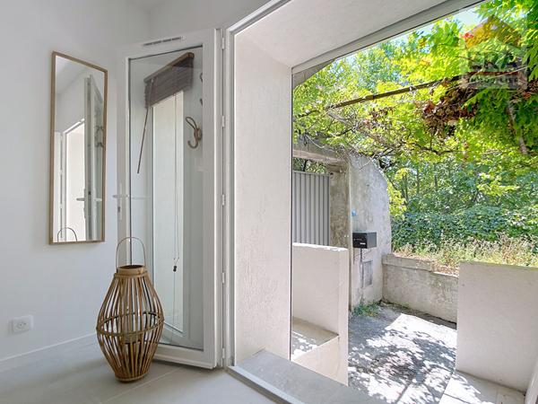 MARSEILLE 13EME - MAISON T3 - ENTIEREMENT RENOVEE - QUARTIER LES MARTEGAUX
