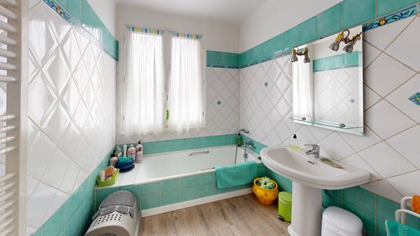 Maison 5 Pièces - MORANGIS