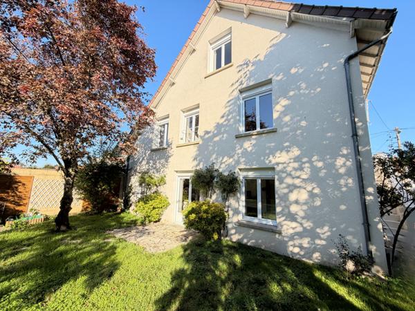 MAISON 200m² hab - 5 CHAMBRES - GARAGE - TERRAIN