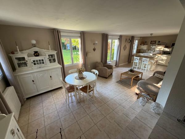 MAISON 200m² hab - 5 CHAMBRES - GARAGE - TERRAIN