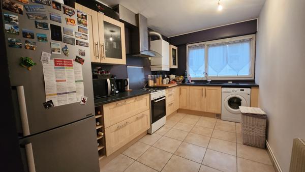 La Roche-sur-Yon (85000) Appartement T3 au second étage proche place Napoléon