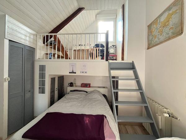 Maison 10 pièce(s) 173.55 m2