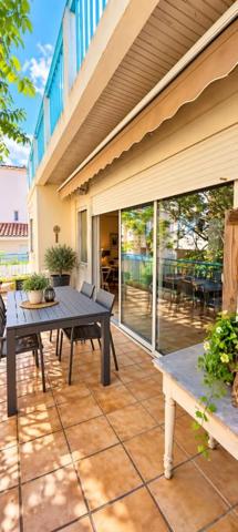 Appartement T4 Saint Pierre la Mer 100m2  avec terrasse et place de parking