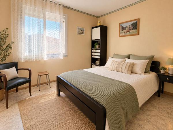 Appartement T4 Saint Pierre la Mer 100m2  avec terrasse et place de parking