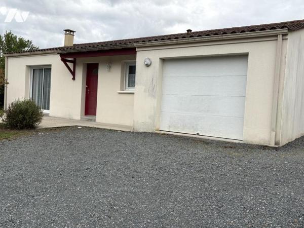 PAVILLON DE PLAIN PIED AVEC GARAGE ET TERRAIN