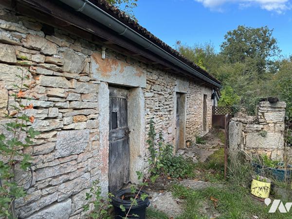 Ensemble de caractères sur le causse entouré de 7hectares