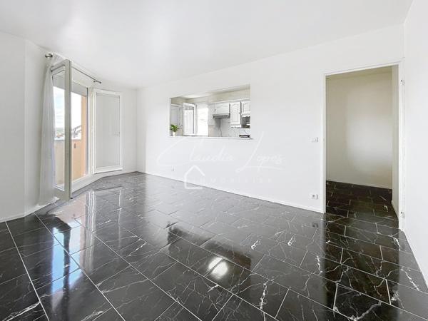 GARND APPARTEMENT 3 PIECES AVEC CAVE ET PARKING