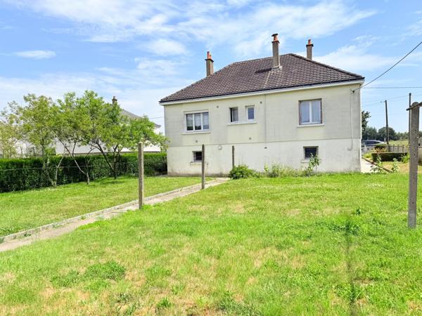 Maison familiale avec sous sol complet sur terrain clos de 800m2