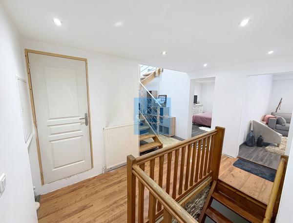 Maison de ville triplex T5 de 140m2 avec Parkings extérieur