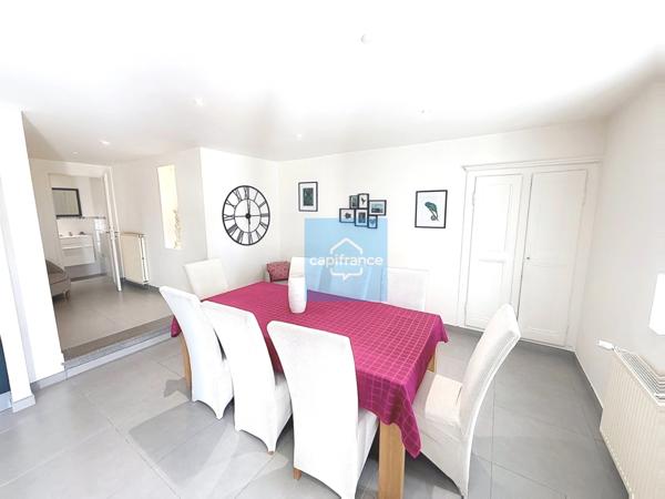 Maison de ville triplex T5 de 140m2 avec Parkings extérieur