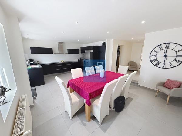 Maison de ville triplex T5 de 140m2 avec Parkings extérieur