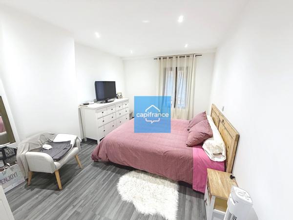 Maison de ville triplex T5 de 140m2 avec Parkings extérieur