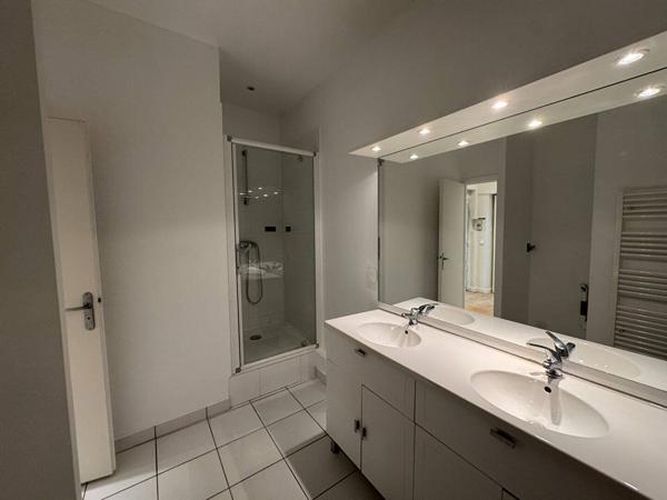 Appartement 3 pièces 79 m² LYON