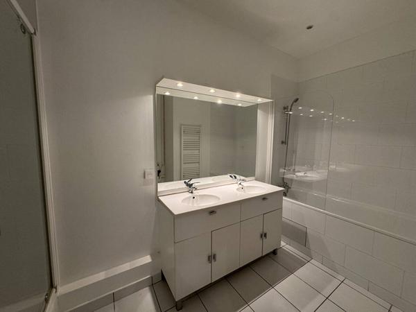 Appartement 3 pièces 79 m² LYON