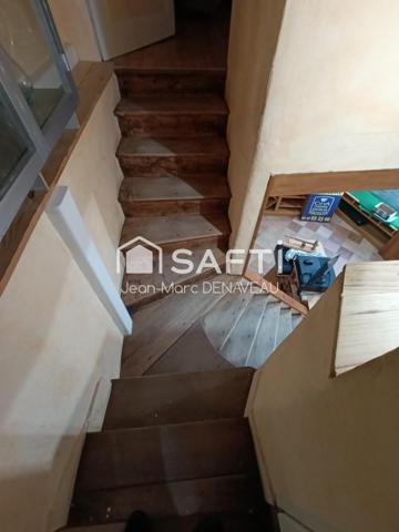 ancien local commercial, logement possible.