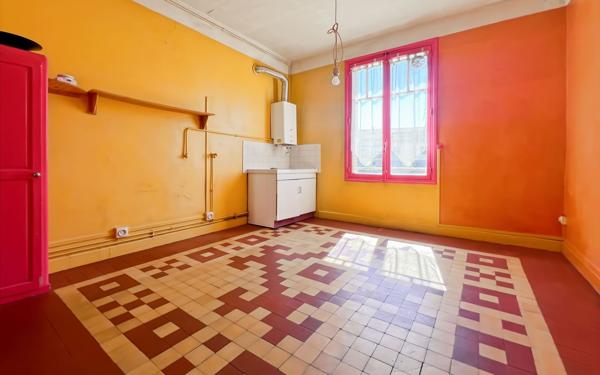 Appartement à vendre    3 pièces •  Lyon 8