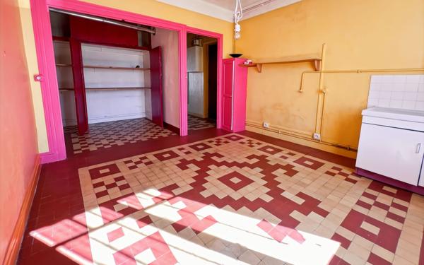 Appartement à vendre    3 pièces •  Lyon 8