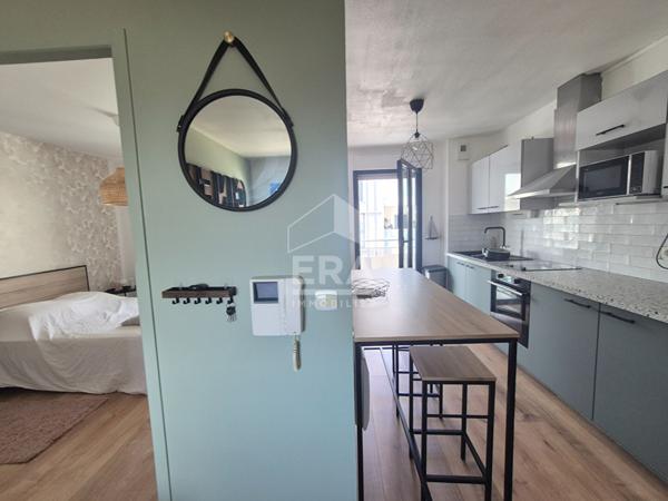 Appartement La Rochelle 2 pièce(s) 42 m2 Proche gare