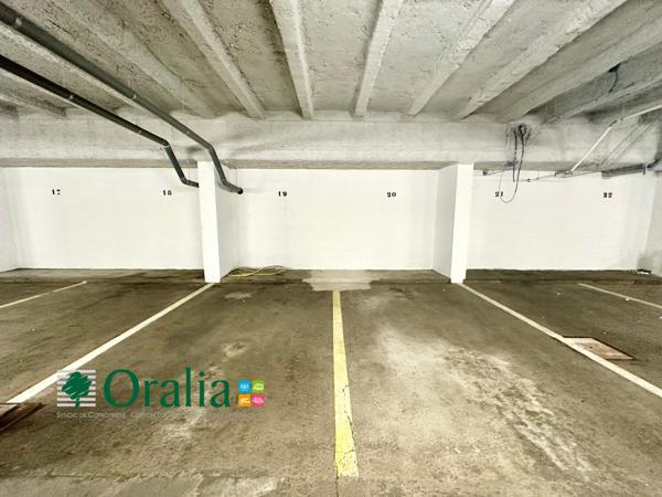 Parking · Location Bordeaux (33000)